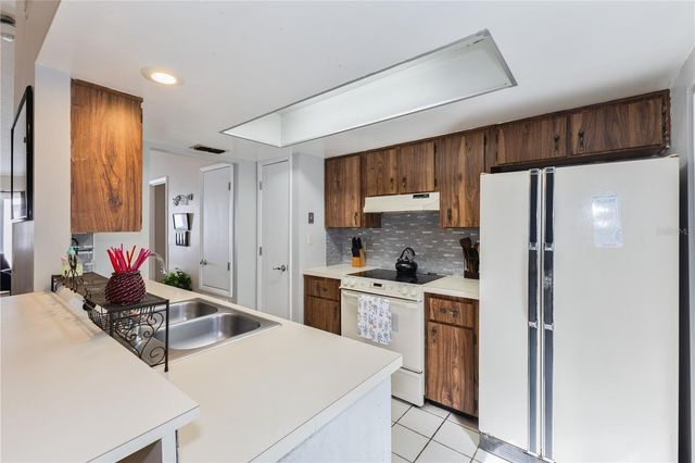 2225 ATRIUM CIRCLE, Orlando, FL 32808