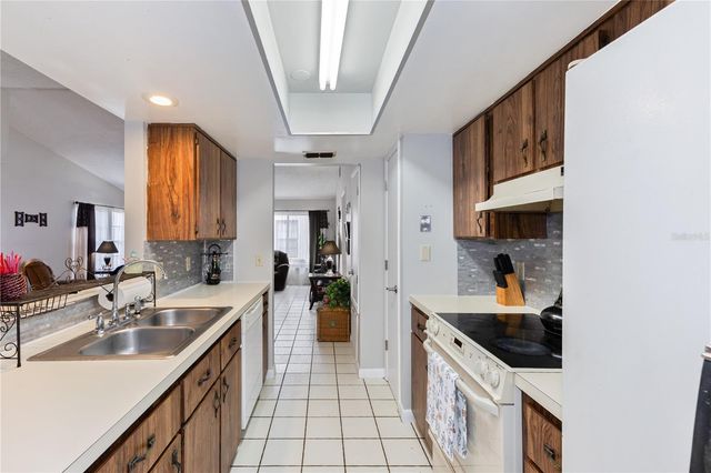 2225 ATRIUM CIRCLE, Orlando, FL 32808