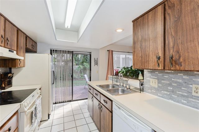 2225 ATRIUM CIRCLE, Orlando, FL 32808