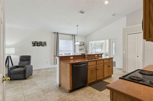 2133 HUNTERS GREENE DRIVE, Lakeland, FL 33810