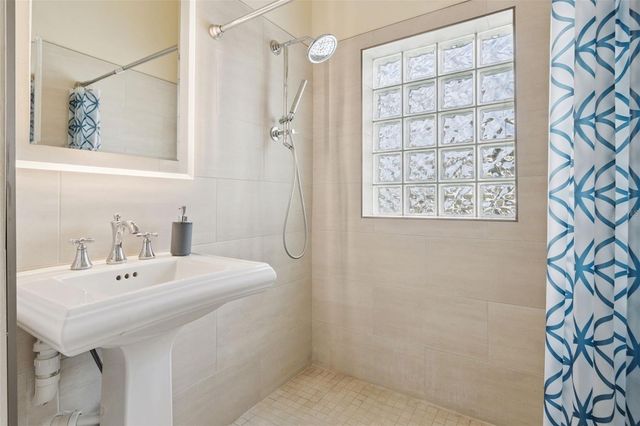 2133 HUNTERS GREENE DRIVE, Lakeland, FL 33810