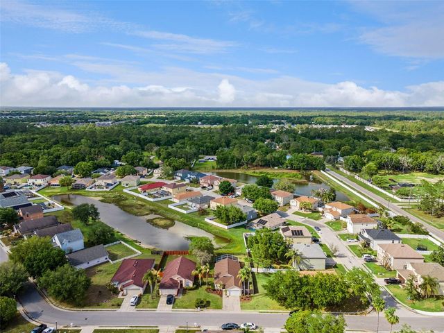 2133 HUNTERS GREENE DRIVE, Lakeland, FL 33810