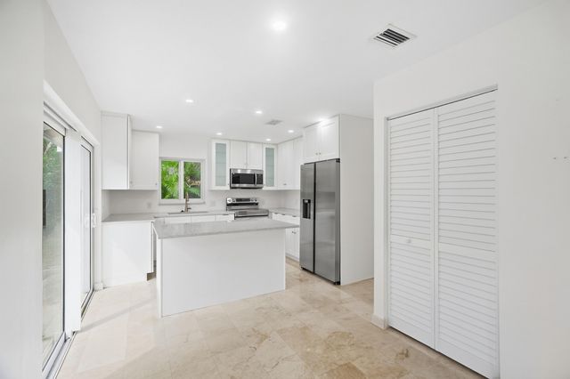 235 NW 3rd Court, Boca Raton, FL 33432