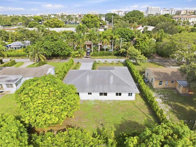 235 NW 3rd Court, Boca Raton, FL 33432