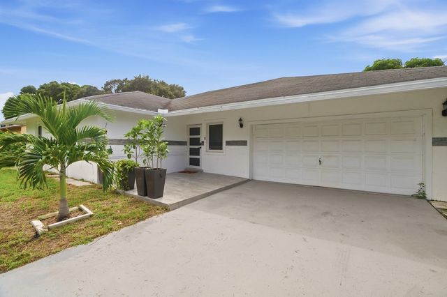 235 NW 3rd Court, Boca Raton, FL 33432