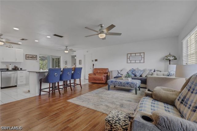 12213 De Moya DR, Fort Myers, FL 33905