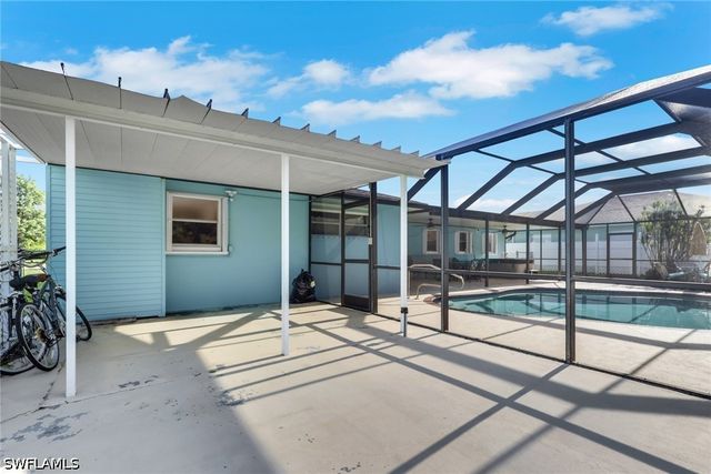 12213 De Moya DR, Fort Myers, FL 33905