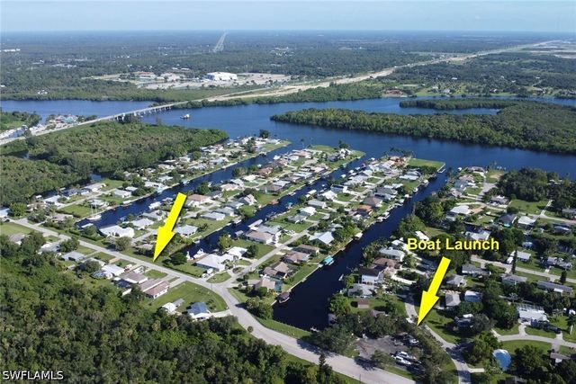 12213 De Moya DR, Fort Myers, FL 33905