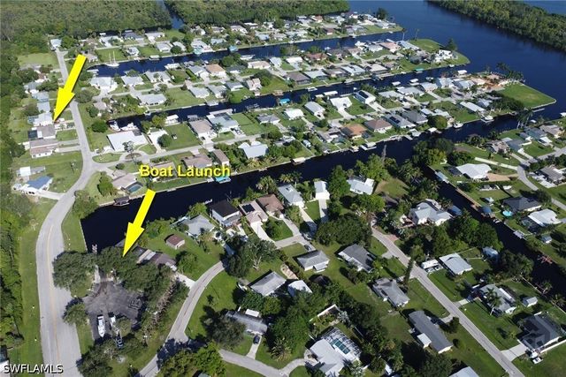 12213 De Moya DR, Fort Myers, FL 33905