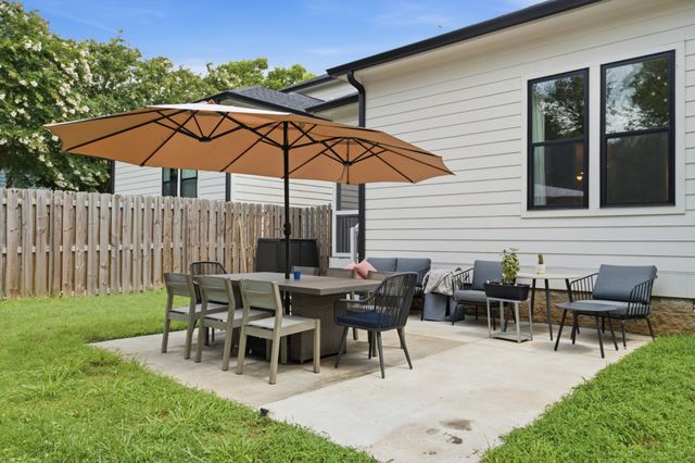 1541A Battlefield Dr, Nashville, TN 37215