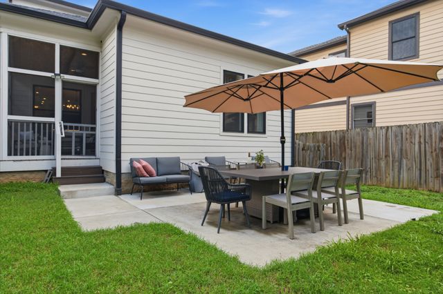 1541A Battlefield Dr, Nashville, TN 37215