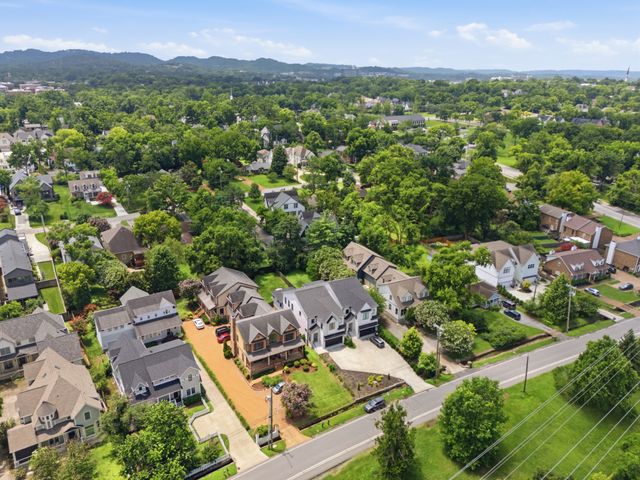1541A Battlefield Dr, Nashville, TN 37215