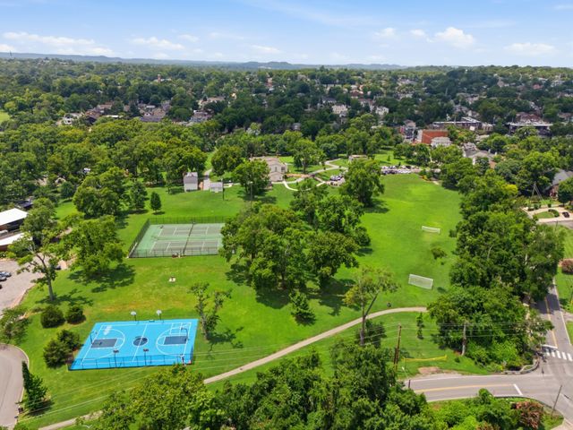 1541A Battlefield Dr, Nashville, TN 37215