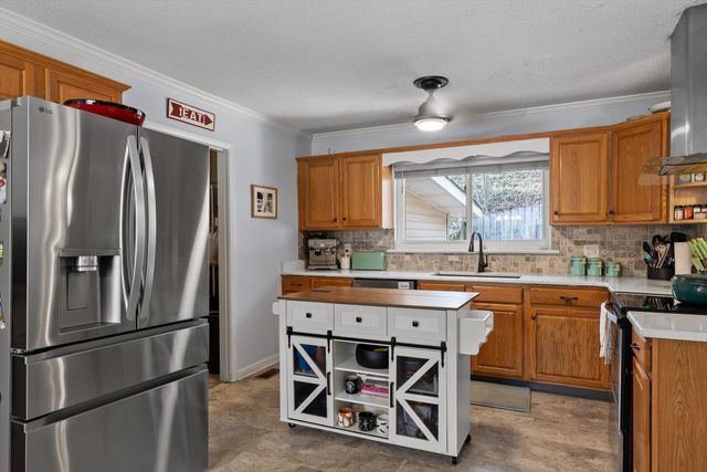 3735 Thrushwood Drive, Chattanooga, TN 37415