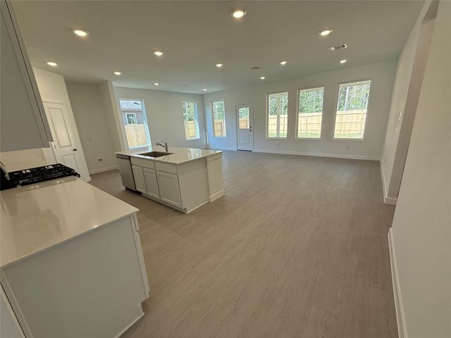 248 Orchard Cove, Snook, TX 77879