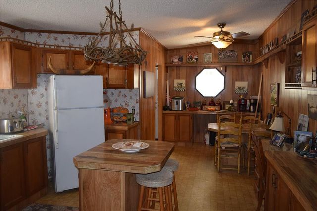 421843 E 1163 Road, Eufaula, OK 74432