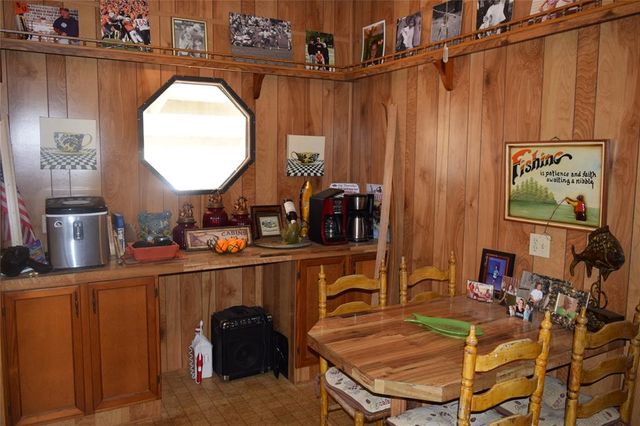 421843 E 1163 Road, Eufaula, OK 74432