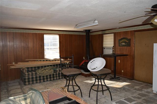 421843 E 1163 Road, Eufaula, OK 74432