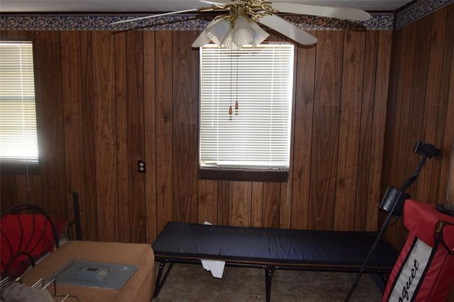 421843 E 1163 Road, Eufaula, OK 74432