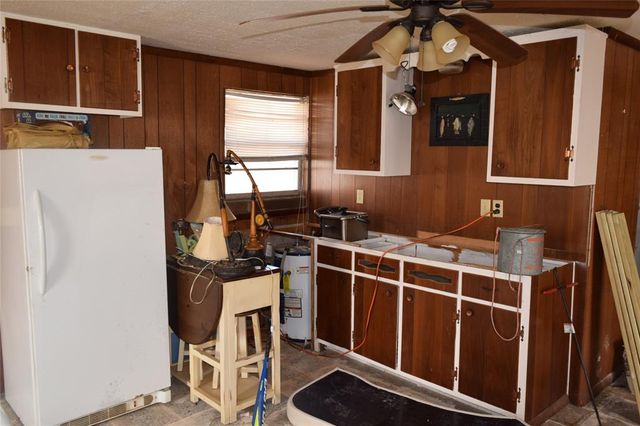 421843 E 1163 Road, Eufaula, OK 74432