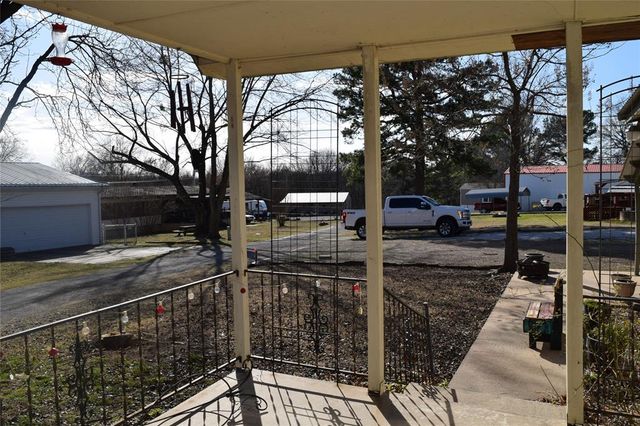 421843 E 1163 Road, Eufaula, OK 74432