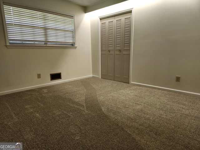 1181 Lakeshore Circle, Gainesville, GA 30501