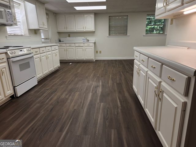 1181 Lakeshore Circle, Gainesville, GA 30501