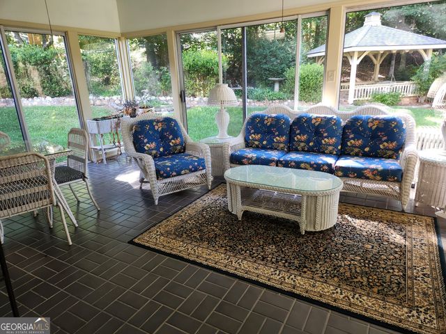 1181 Lakeshore Circle, Gainesville, GA 30501