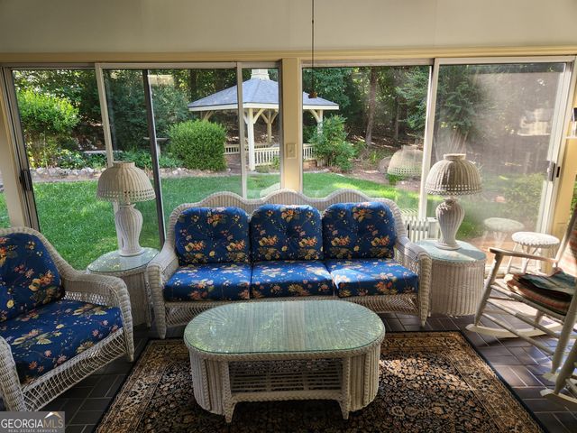 1181 Lakeshore Circle, Gainesville, GA 30501