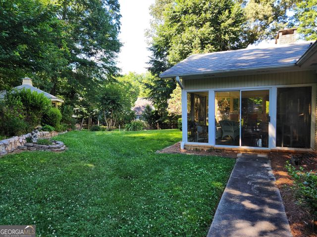 1181 Lakeshore Circle, Gainesville, GA 30501