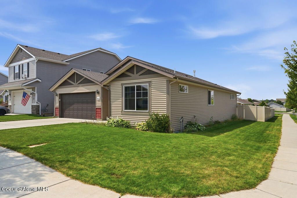 1515 N Skykomish DR, Post Falls, ID 83854 photo 2