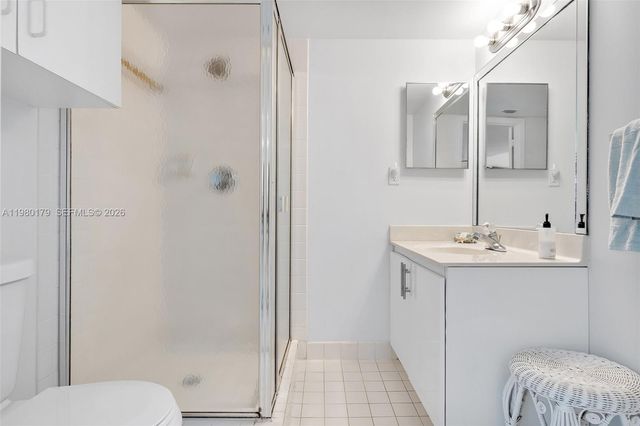 17801 N Bay Rd 607, Sunny Isles Beach, FL 33160