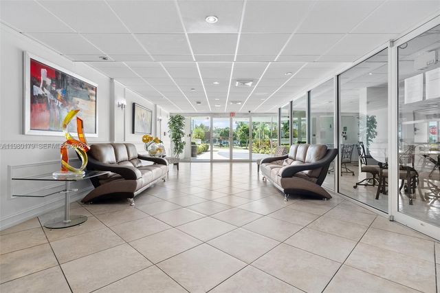 17801 N Bay Rd 607, Sunny Isles Beach, FL 33160
