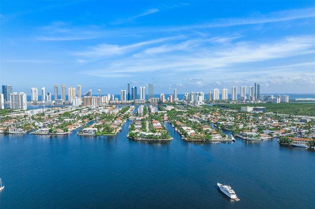 17801 N Bay Rd 607, Sunny Isles Beach, FL 33160