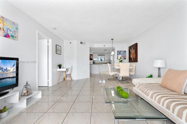 17801 N Bay Rd 607, Sunny Isles Beach, FL 33160