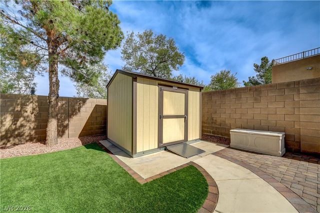 640 Blue Crystal Creek Road, Henderson, NV 89002