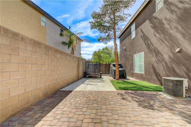 640 Blue Crystal Creek Road, Henderson, NV 89002
