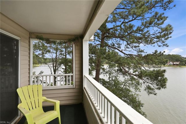 246 Dockside Dr Apt C, Hampton, VA 23669