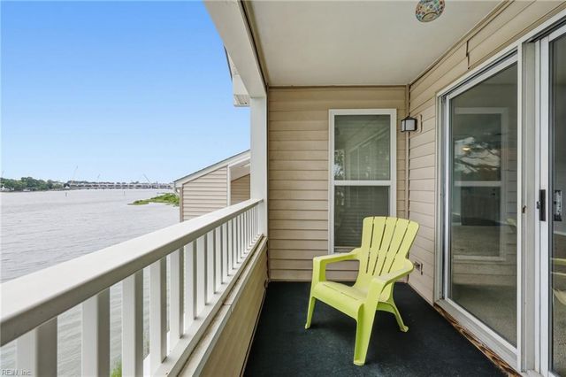 246 Dockside Dr Apt C, Hampton, VA 23669