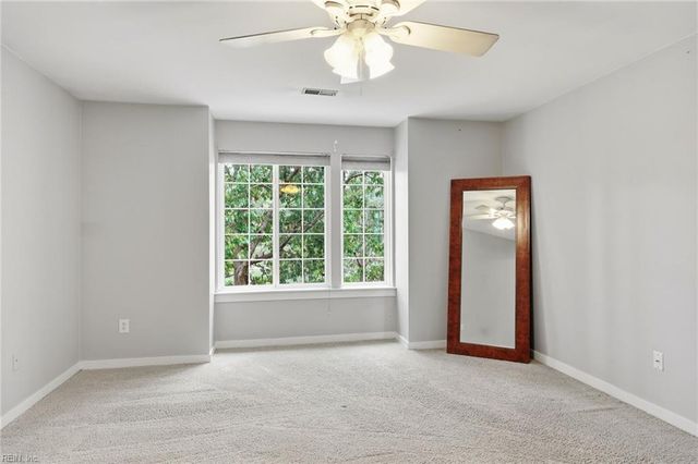 246 Dockside Dr Apt C, Hampton, VA 23669