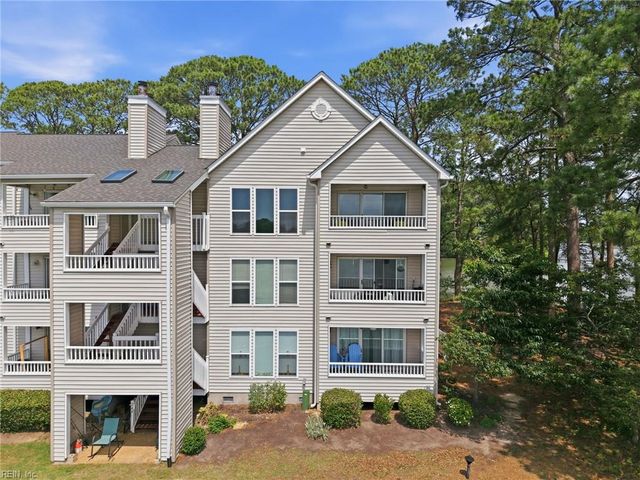 246 Dockside Dr Apt C, Hampton, VA 23669