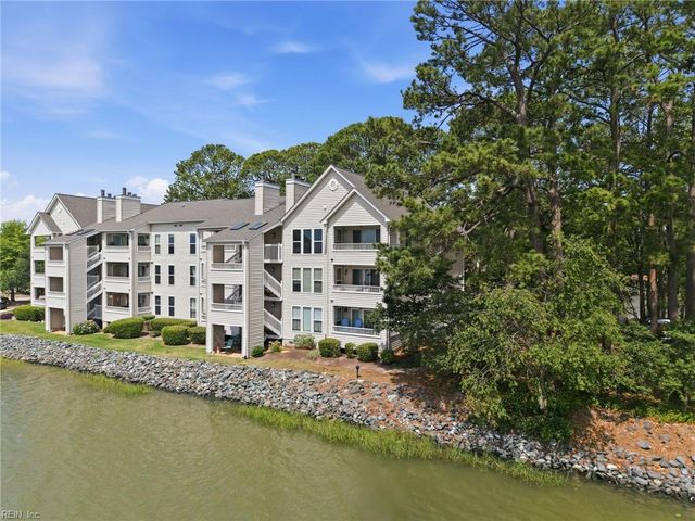 246 Dockside Dr Apt C, Hampton, VA 23669