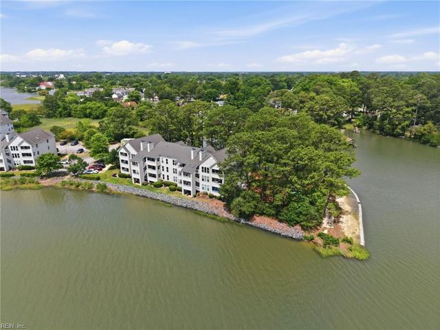 246 Dockside Dr Apt C, Hampton, VA 23669