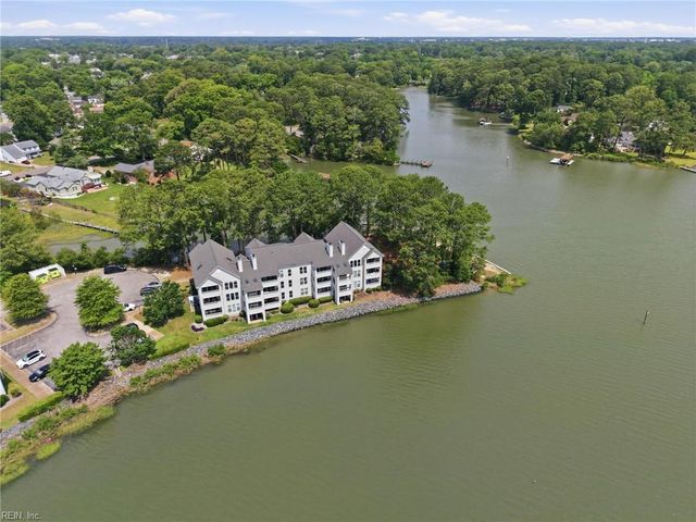 246 Dockside Dr Apt C, Hampton, VA 23669
