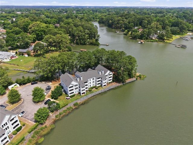 246 Dockside Dr Apt C, Hampton, VA 23669