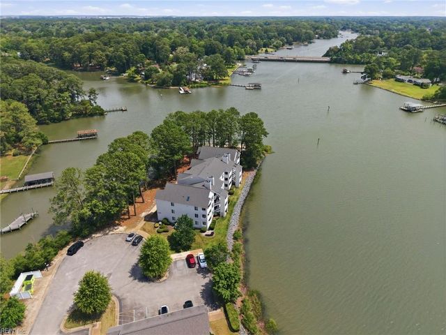 246 Dockside Dr Apt C, Hampton, VA 23669
