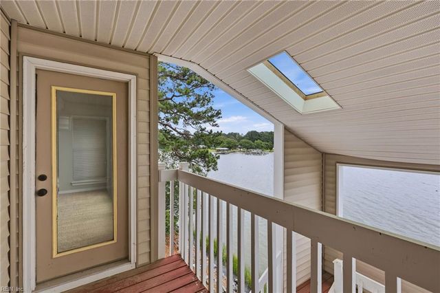 246 Dockside Dr Apt C, Hampton, VA 23669
