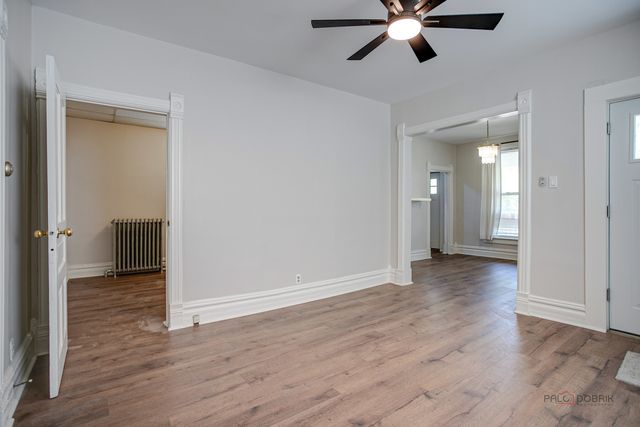 228 S Lincoln Avenue, Waukegan, IL 60085
