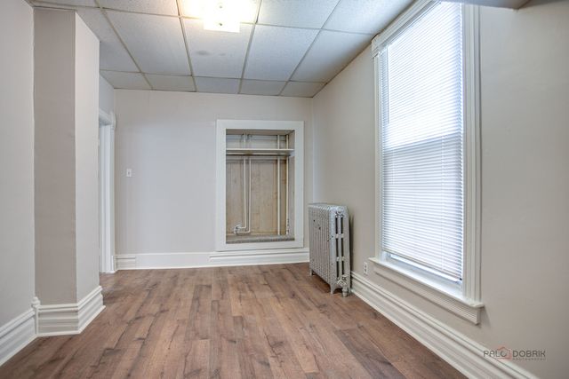 228 S Lincoln Avenue, Waukegan, IL 60085