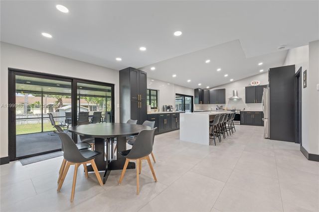 18462 SW 88th Pl, Cutler Bay, FL 33157